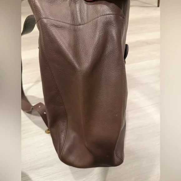 Coach vintage Brown Leather buckle Sling backpack - Picture 4 of 10